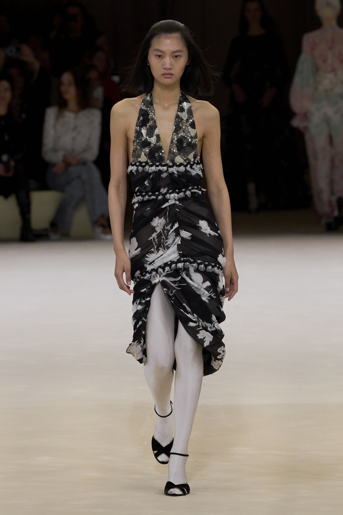  

Prohlédněte si kolekci Chanel Haute Couture 2024
