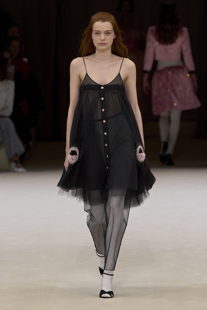  

Prohlédněte si kolekci Chanel Haute Couture 2024
