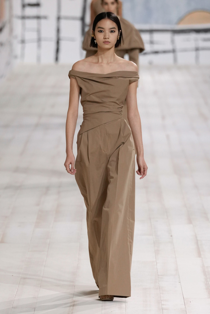 Prohlédněte si kolekci Dior Haute Couture 2024...
Prohlédněte si kolekci Dior Haute Couture 2024...