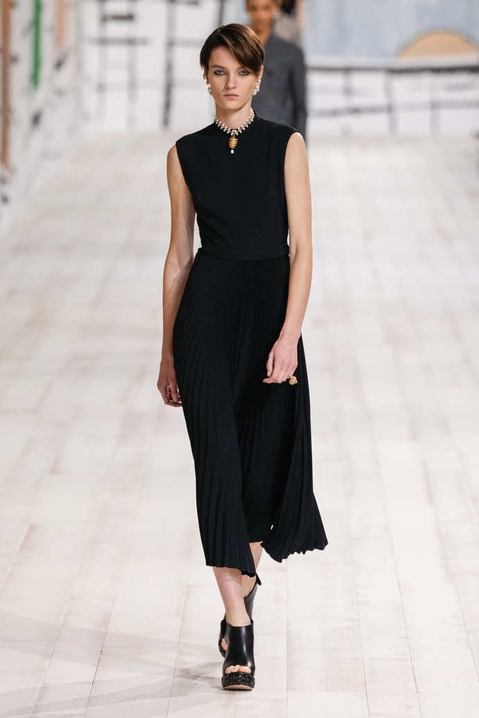 Prohlédněte si kolekci Dior Haute Couture 2024...
Prohlédněte si kolekci Dior Haute Couture 2024...