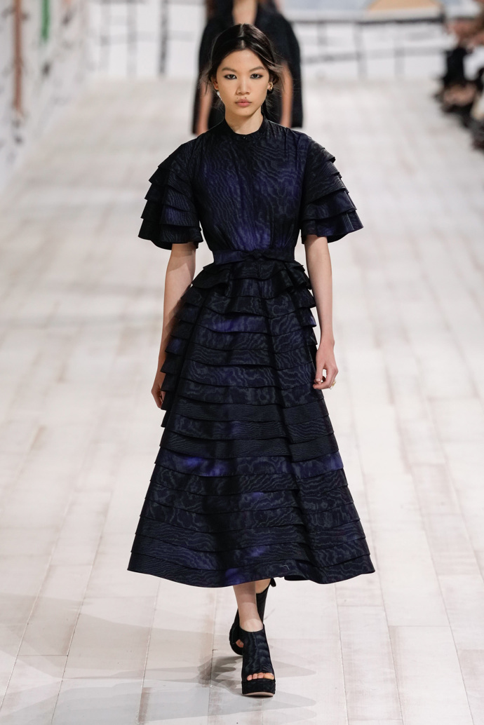 Prohlédněte si kolekci Dior Haute Couture 2024...
Prohlédněte si kolekci Dior Haute Couture 2024...