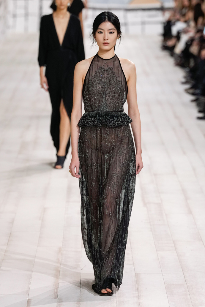 Prohlédněte si kolekci Dior Haute Couture 2024...
Prohlédněte si kolekci Dior Haute Couture 2024...