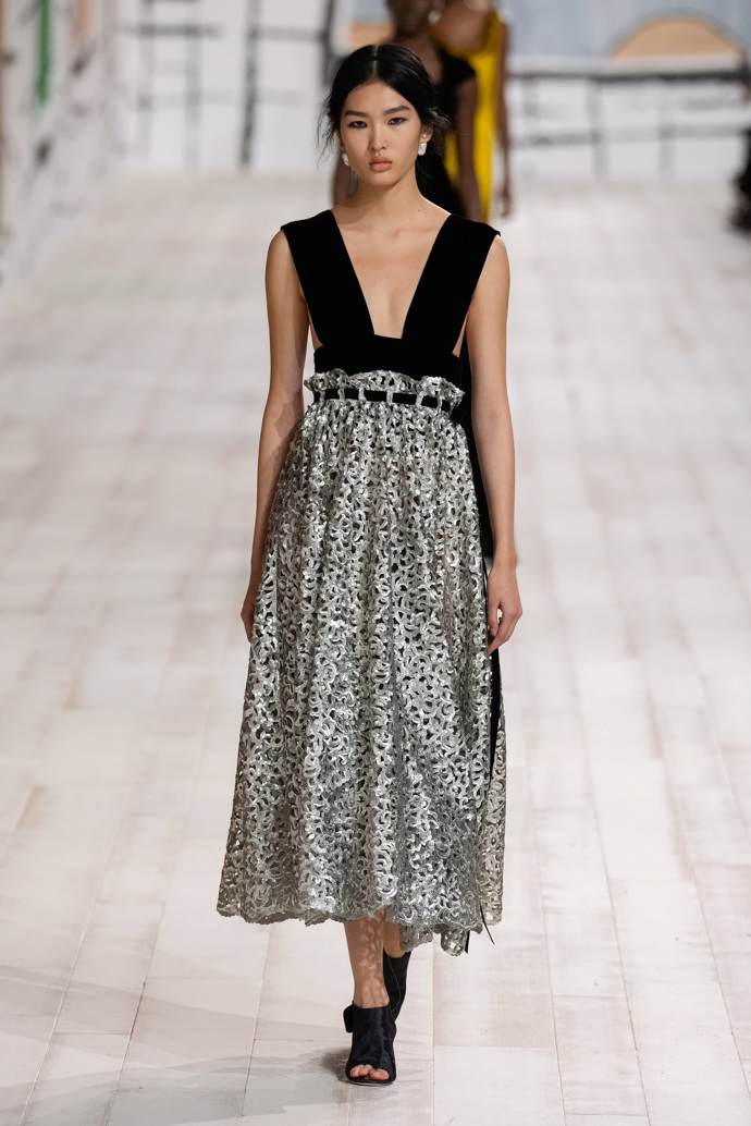 Prohlédněte si kolekci Dior Haute Couture 2024...
Prohlédněte si kolekci Dior Haute Couture 2024...