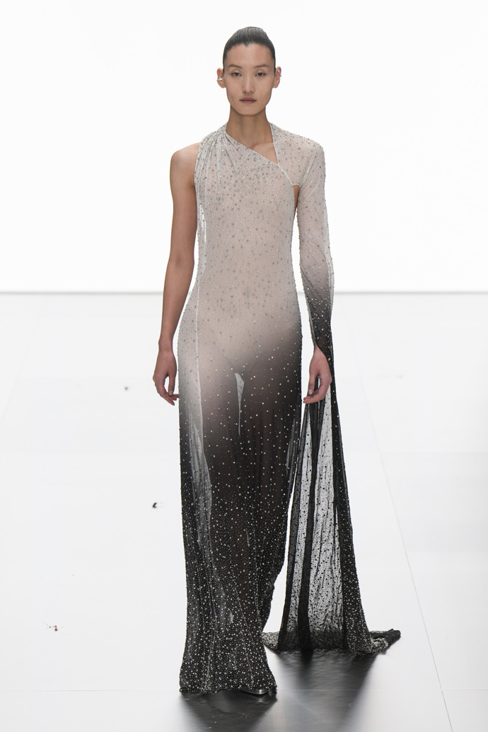  

Prohlédněte si kolekci Fendi Couture 2024
