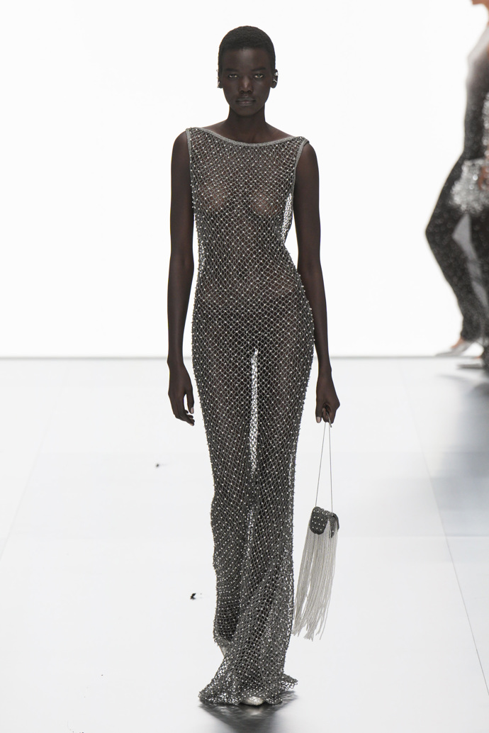  

Prohlédněte si kolekci Fendi Couture 2024
