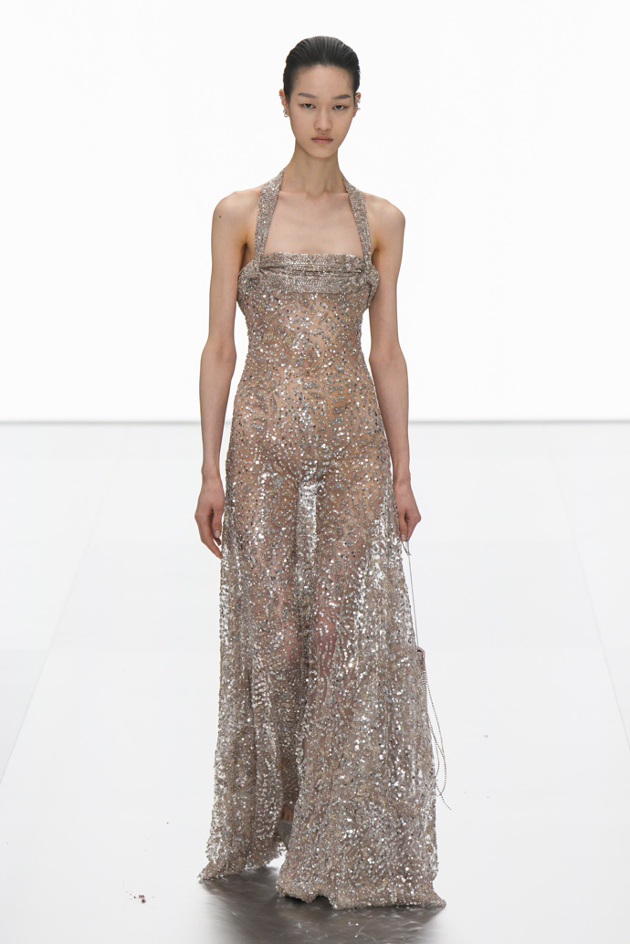  

Prohlédněte si kolekci Fendi Couture 2024
