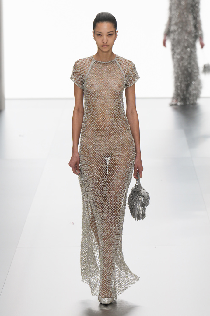  

Prohlédněte si kolekci Fendi Couture 2024
