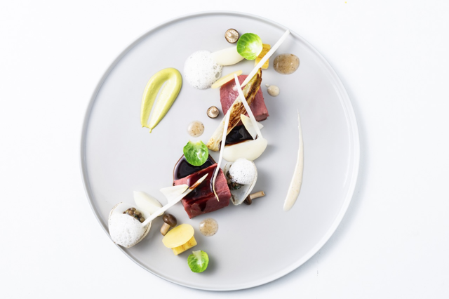 jídlo na talíři jídlo na talíři