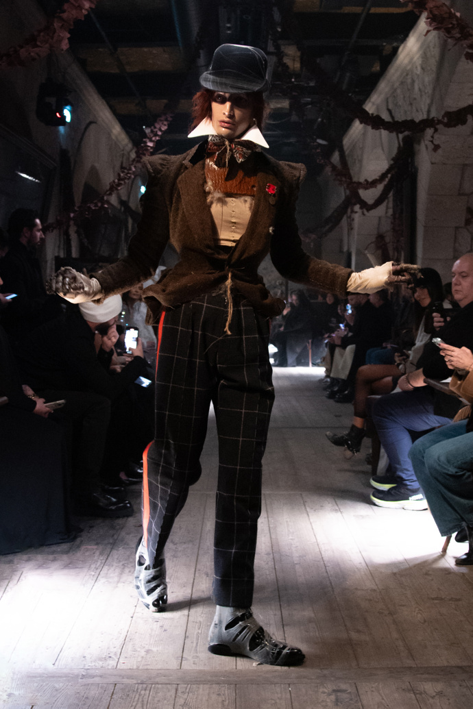  

Prohlédněte si kolekci Maison Margiela Artisanal Collection 2024
