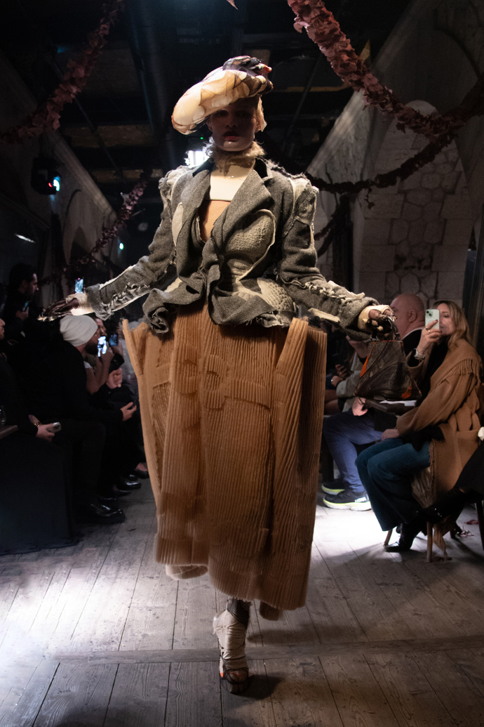  

Prohlédněte si kolekci Maison Margiela Artisanal Collection 2024
