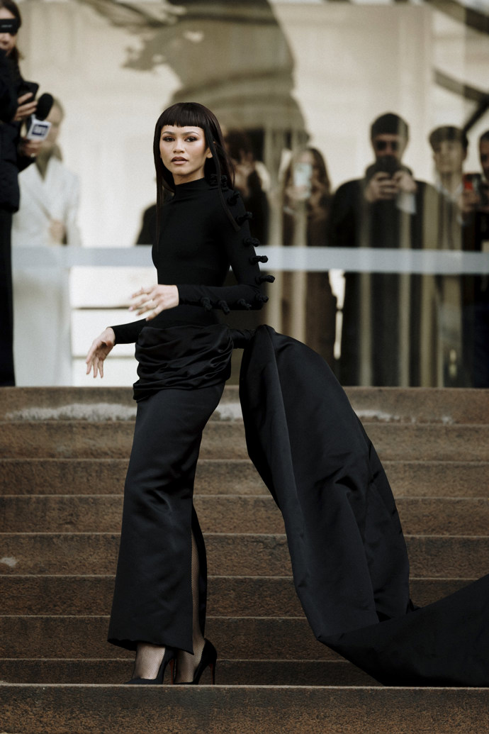  

Street style z pařížského haute couture weeku
