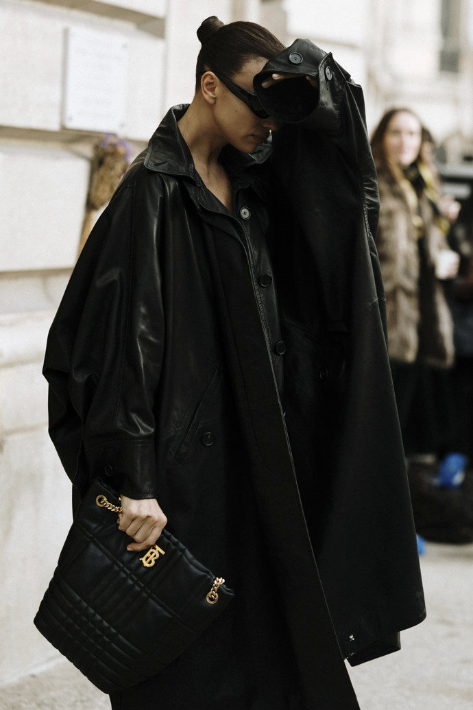  

Street style z pařížského haute couture weeku
