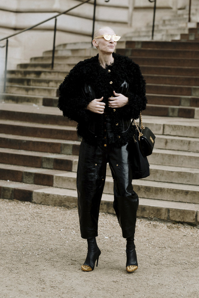  

Street style z pařížského haute couture weeku
