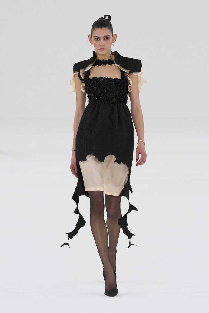  

Prohlédněte si kolekci Viktor & Rolf Haute Couture Spring Summer 2024
