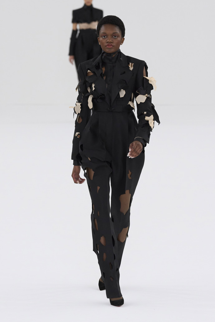  

Prohlédněte si kolekci Viktor & Rolf Haute Couture Spring Summer 2024
