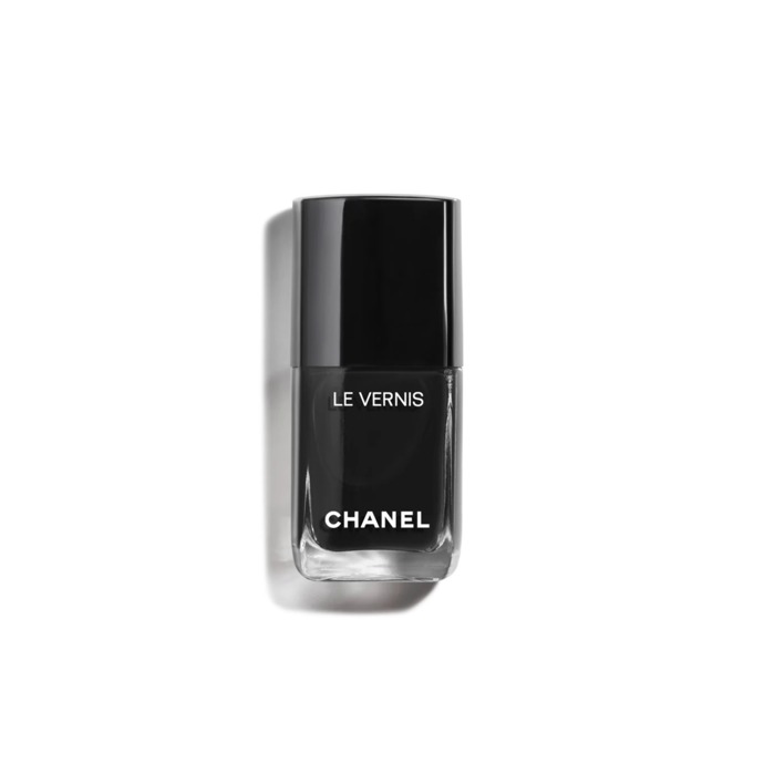  

Lak na nehty Le Vernis, odstín 161 Le Diable en Chanel, Chanel, 860 Kč
