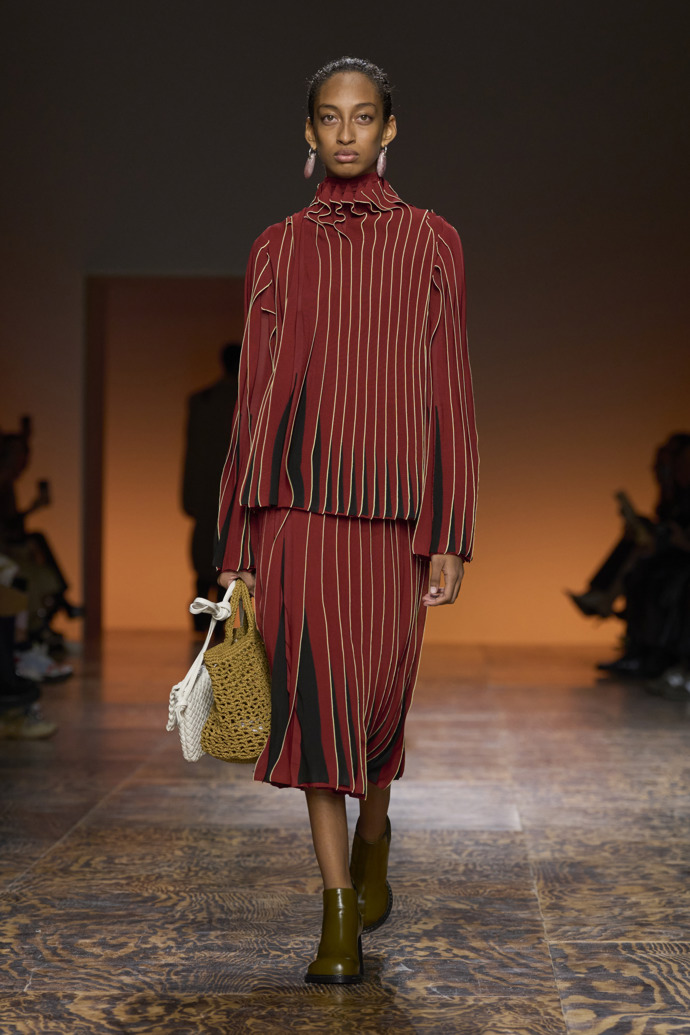  

Prohlédněte si ready-to-wear kolekci Bottega Veneta Fall/Winter 2024...
