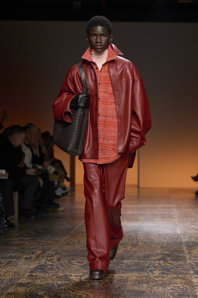  

Prohlédněte si ready-to-wear kolekci Bottega Veneta Fall/Winter 2024...
