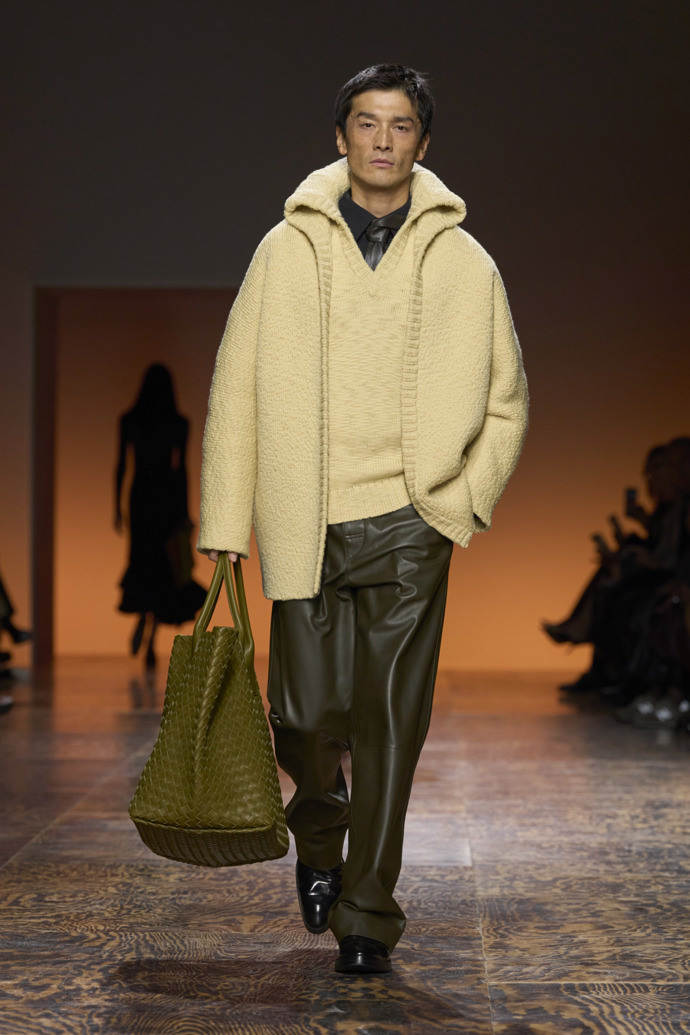  

Prohlédněte si ready-to-wear kolekci Bottega Veneta Fall/Winter 2024...
