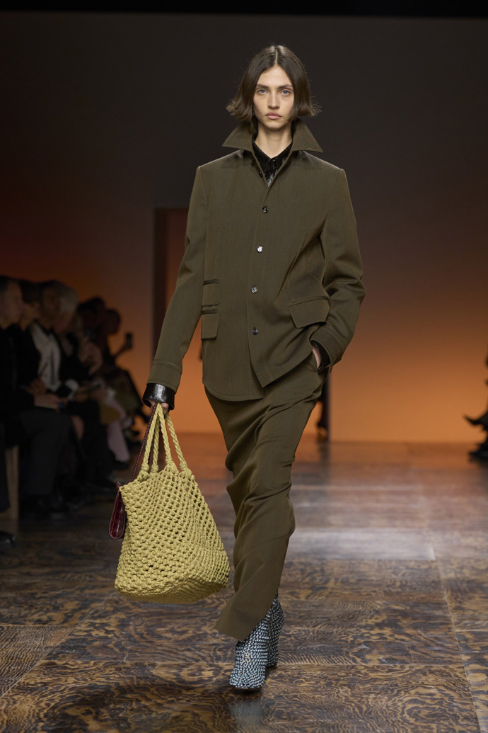  

Prohlédněte si ready-to-wear kolekci Bottega Veneta Fall/Winter 2024...
