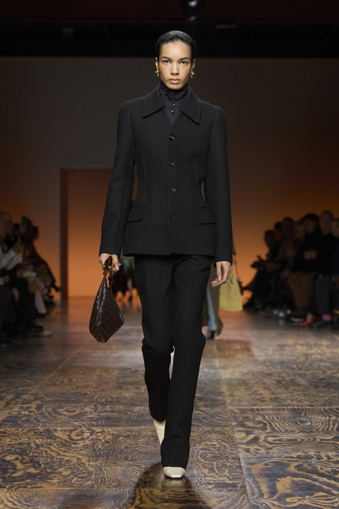  

Prohlédněte si ready-to-wear kolekci Bottega Veneta Fall/Winter 2024...
