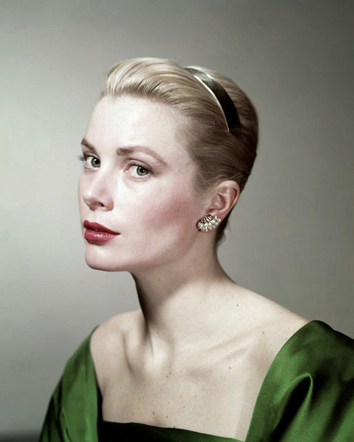  

Grace Kelly
