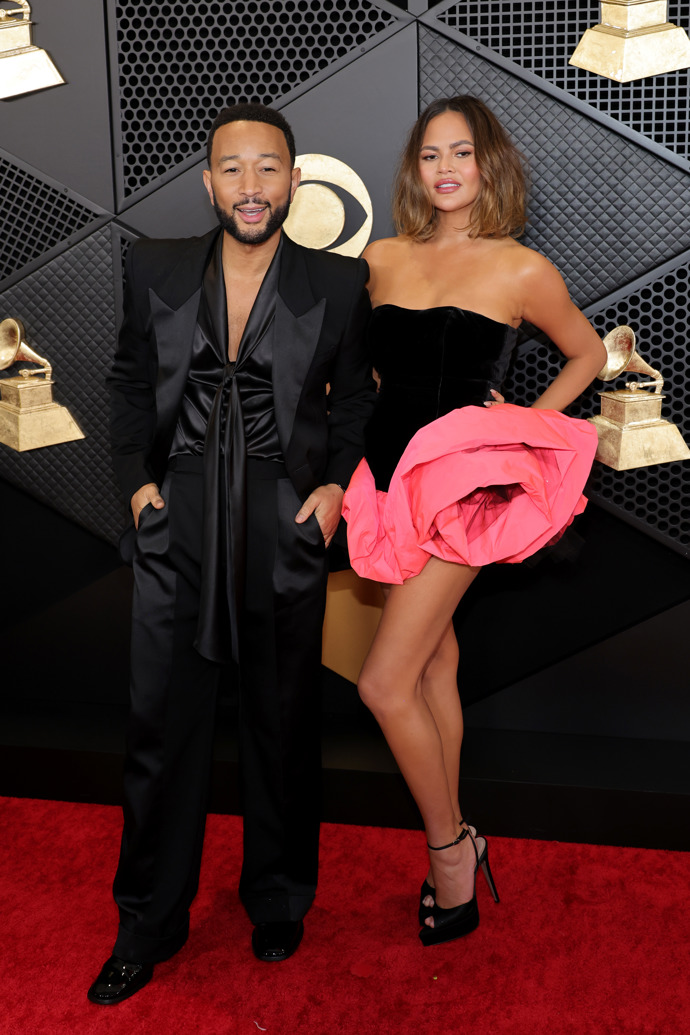  

John Legend a Chrissy Teigen na 66th GRAMMY Awards 
