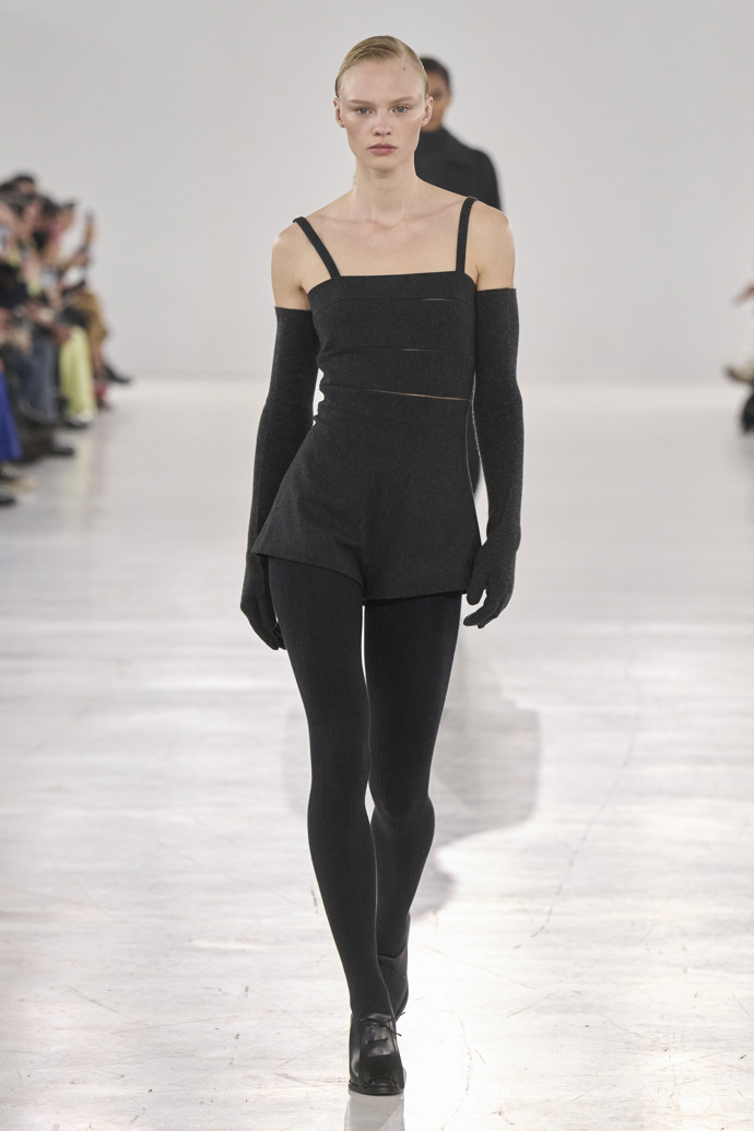 Prohlédněte si ready-to-wear kolekci Max Mara Fall/Winter 2024...
Prohlédněte si ready-to-wear kolekci Max Mara Fall/Winter 2024...
