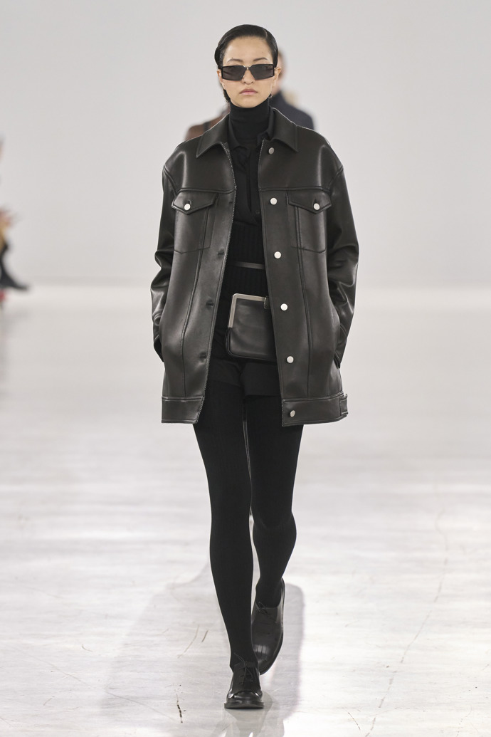 Prohlédněte si ready-to-wear kolekci Max Mara Fall/Winter 2024...
Prohlédněte si ready-to-wear kolekci Max Mara Fall/Winter 2024...