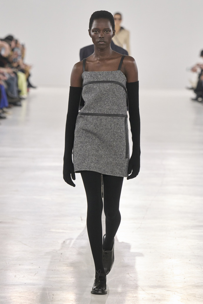 Prohlédněte si ready-to-wear kolekci Max Mara Fall/Winter 2024...
Prohlédněte si ready-to-wear kolekci Max Mara Fall/Winter 2024...