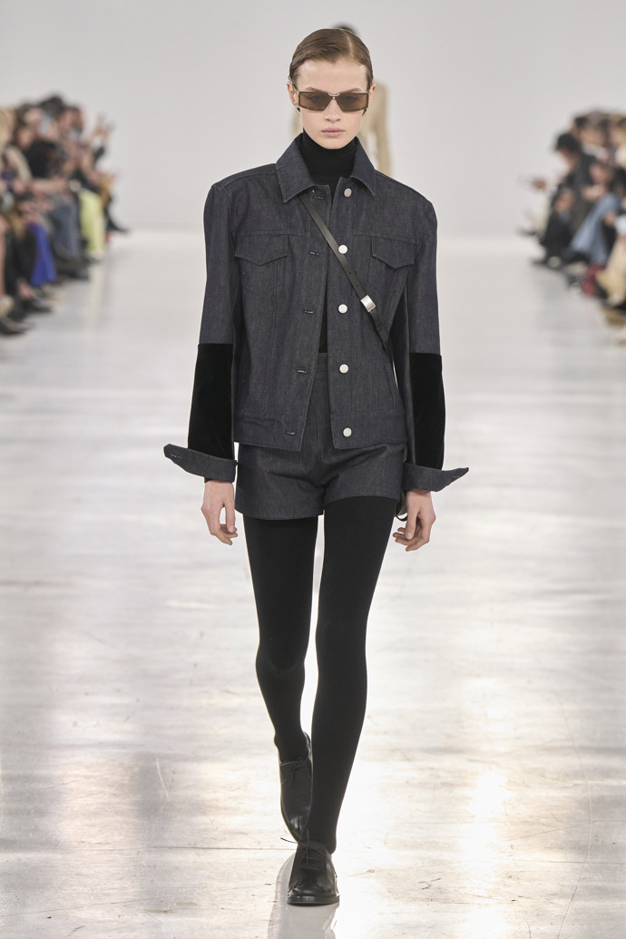 Prohlédněte si ready-to-wear kolekci Max Mara Fall/Winter 2024...
Prohlédněte si ready-to-wear kolekci Max Mara Fall/Winter 2024...