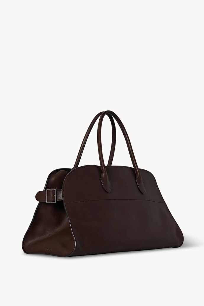  

Kabelka EW Margaux, The Row, 7470 EUR
