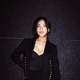 Bé Hà Nguyen
Bé Hà Nguyen