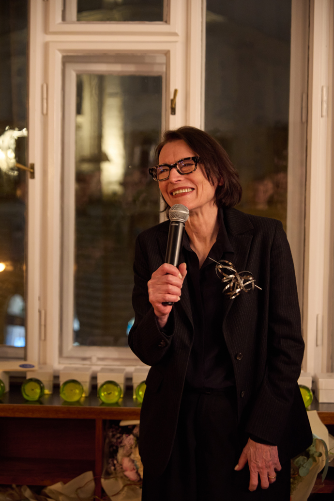  

Eva Eisler
