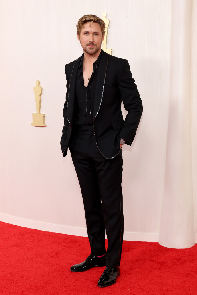  

Ryan Gosling na sebe vzal oblek Gucci.
