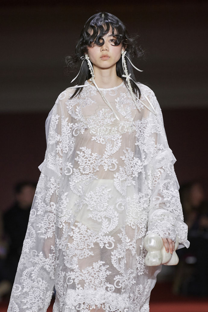  

Simone Rocha
