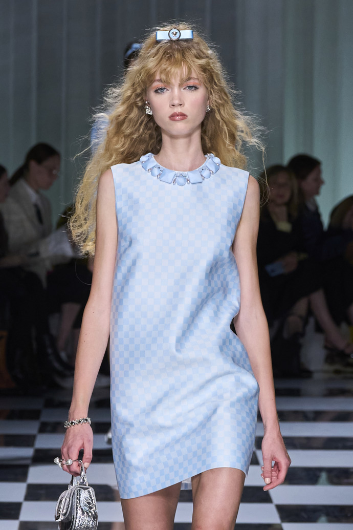  

Versace
