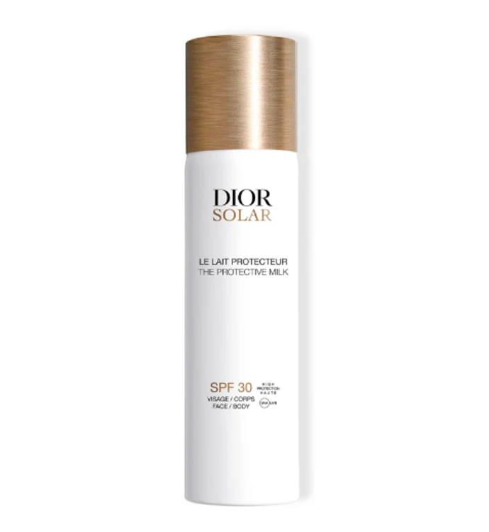  

Opalovací mléko na obličej a tělo ve spreji Dior Solar The Protective Milk SPF 30, Dior, 1030 Kč
