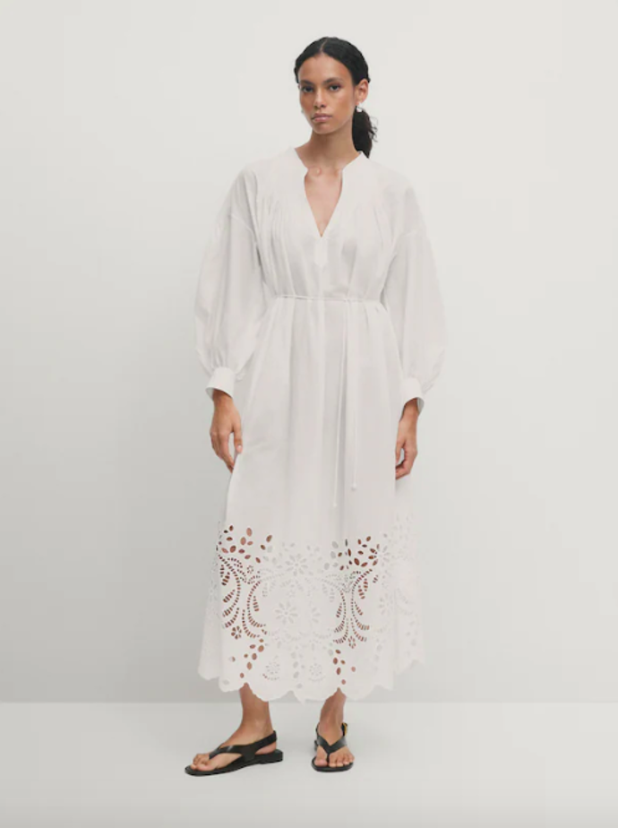  

Bílé šaty s výšivkou, Massimo Dutti, 3295 Kč
