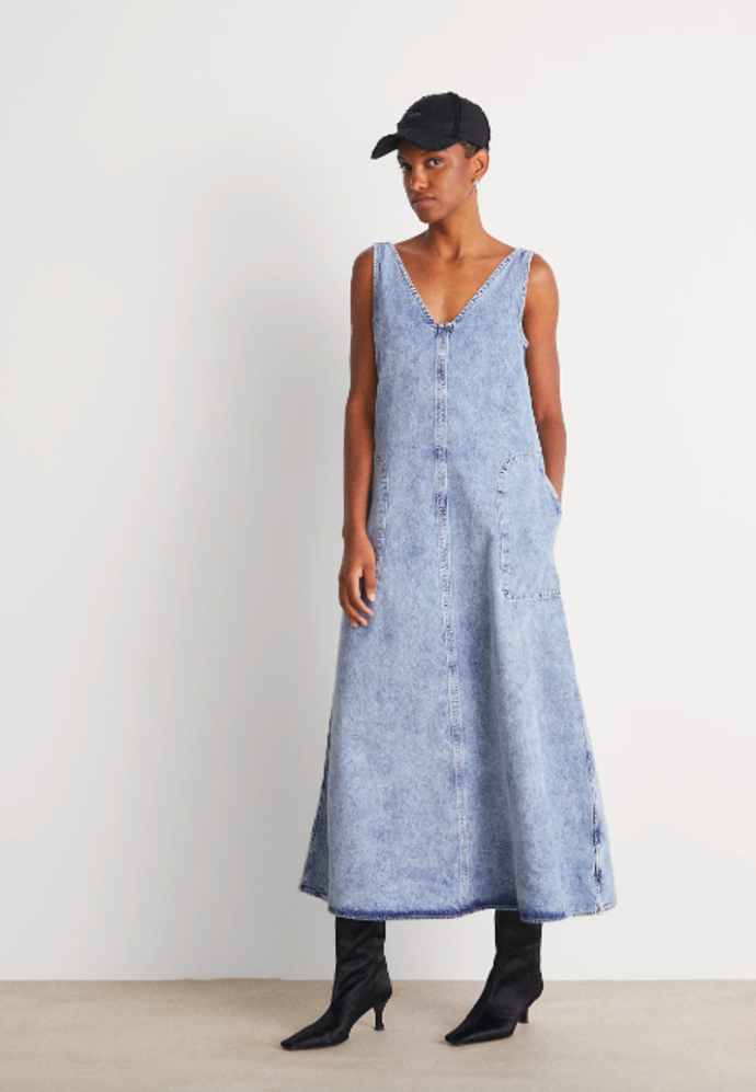  

Denimové šaty Maeva, Drykorn, 4820 Kč, prodává Zalando.cz
