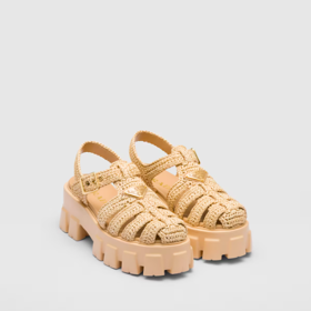 Monolith crochet cage sandals, 29 600 Kč, Prada
Monolith crochet cage sandals, 29 600 Kč, Prada