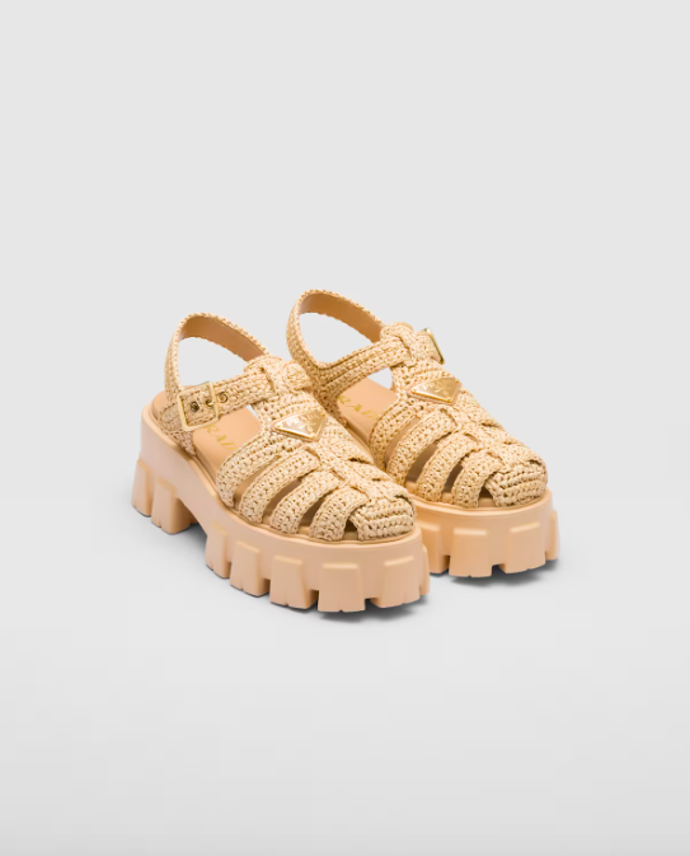  

Monolith crochet cage sandals, 29 600 Kč, Prada
