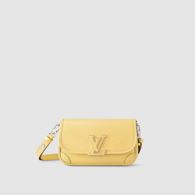 Buci bag, 51 930 Kč, Louis Vuitton
Buci bag, 51 930 Kč, Louis Vuitton