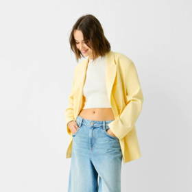Krátký kabát, 1399 Kč, Bershka
Krátký kabát, 1399 Kč, Bershka