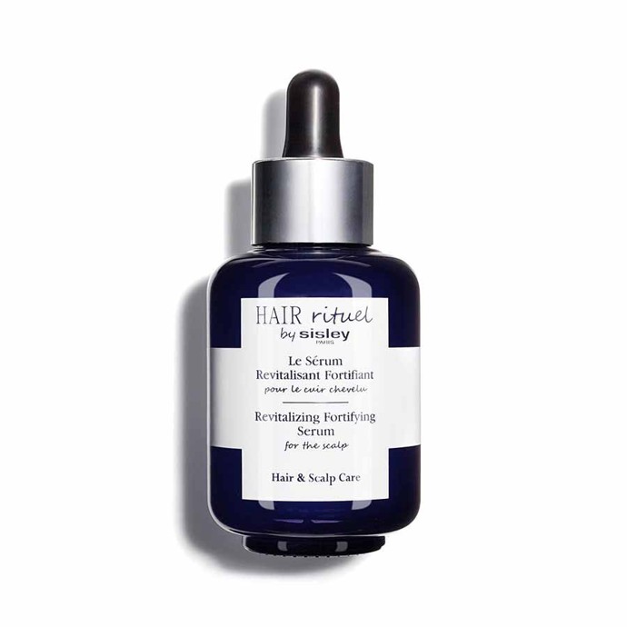 

Intenzivní posilující sérum Revitalizing Fortifying Serum for the Scalp, Sisley Paris, 4 810 Kč
