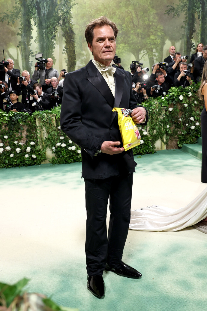  

Michael Shannon v obleku Balenciaga
