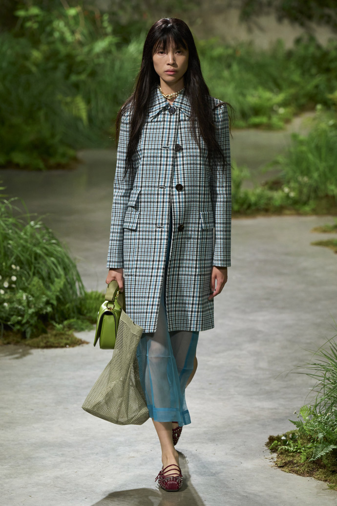 Prohlédněte si kolekci Gucci Cruise 2025...
Prohlédněte si kolekci Gucci Cruise 2025...