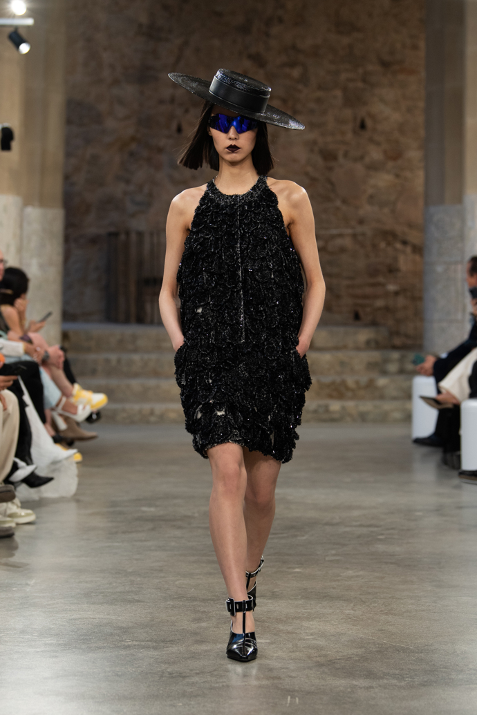 Prohlédněte si kolekci Louis Vuitton Cruise 2025...
Prohlédněte si kolekci Louis Vuitton Cruise 2025...