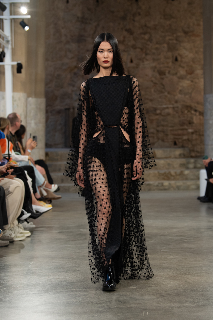 Prohlédněte si kolekci Louis Vuitton Cruise 2025...
Prohlédněte si kolekci Louis Vuitton Cruise 2025...