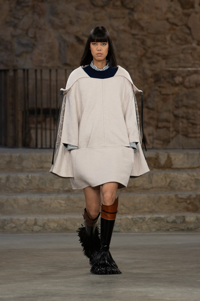 Prohlédněte si kolekci Louis Vuitton Cruise 2025...
Prohlédněte si kolekci Louis Vuitton Cruise 2025...